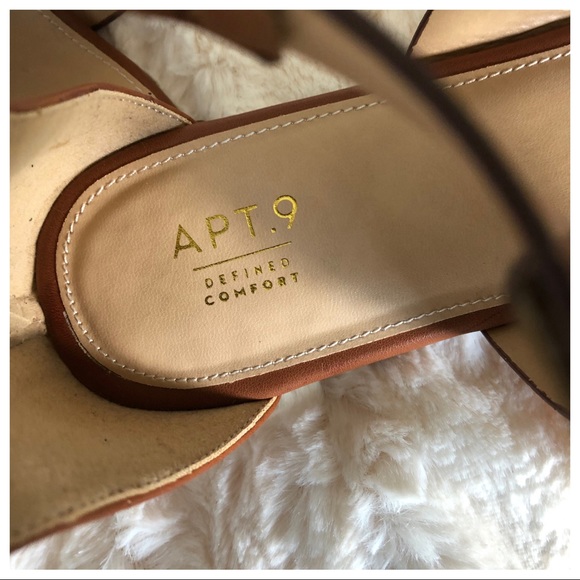 Apt.9 Organized Gladiator Open Toe Sandals, size 8 - Picture 4 of 7